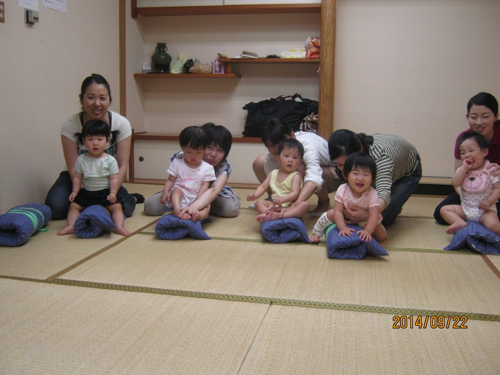 2016年5月よちよち歩きから3歳までの「親子体操」